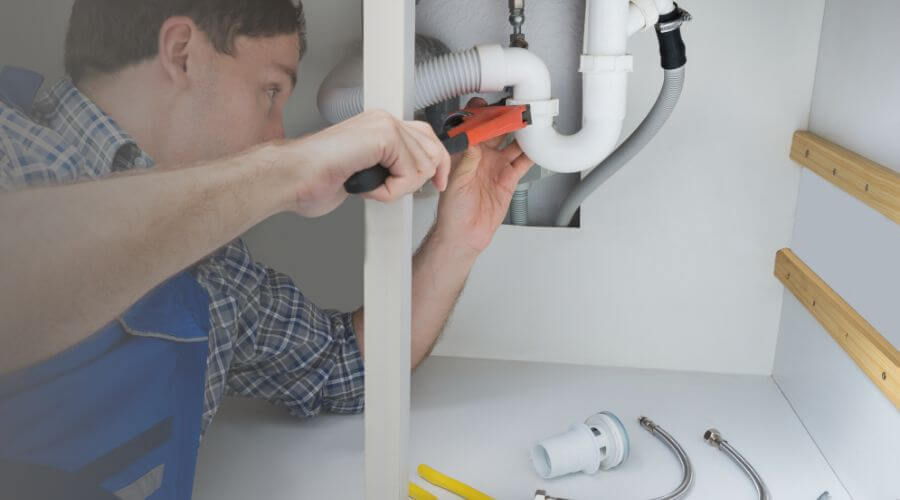 Local tankless water heater installation in Midland, SD